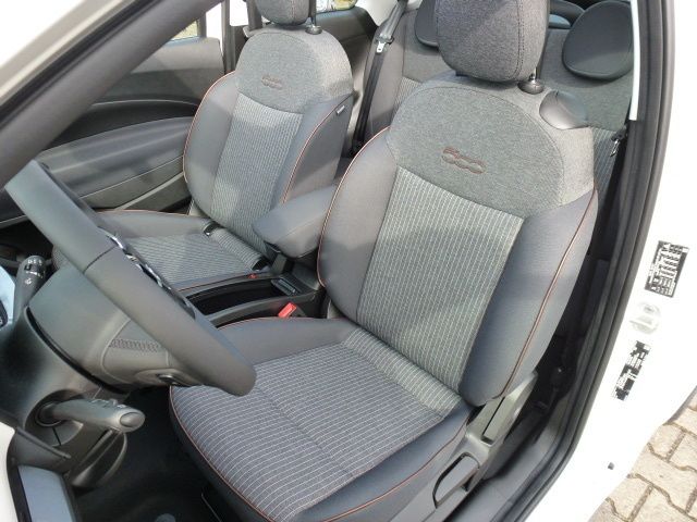 Fahrzeugabbildung Fiat 500 500e Cabrio 42 kWh (118 PS)