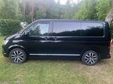 Volkswagen  T6 Multivan Highline inkl. Campingausstattung - VW T6 Multivan in Lübeck