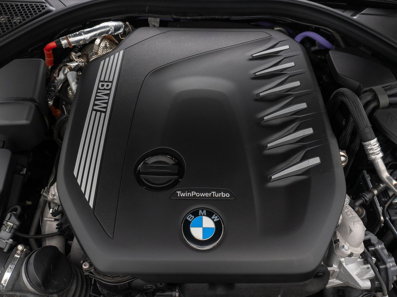 Fahrzeugabbildung BMW 330d xD Sport Line Laser DAB HUD AHK HiFi Komfor