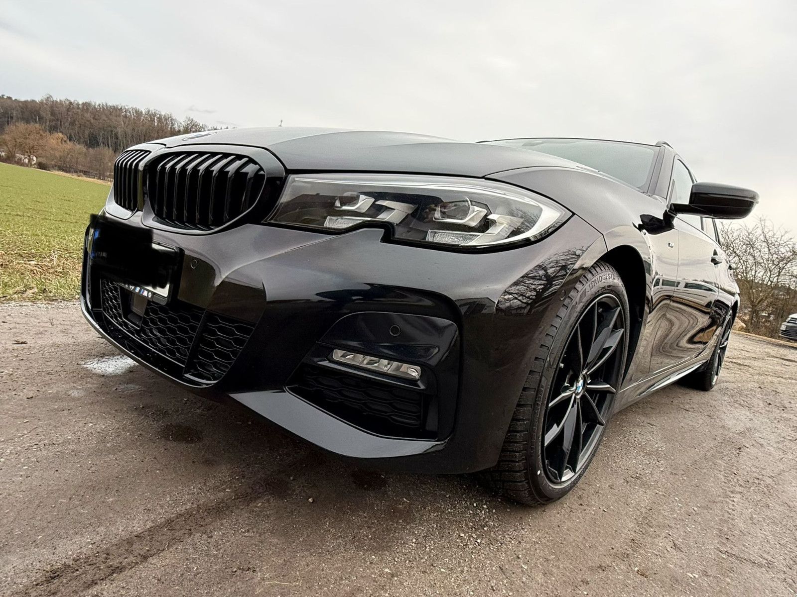 BMW 320d xDrive Touring MSport Autom.*HUD*AHK*8-fach