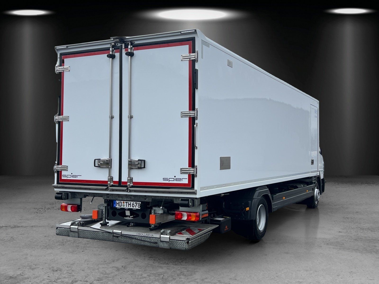 Fahrzeugabbildung Mercedes-Benz 1524 L Spier Althlet Thermo Carrier Supra LBW 2t