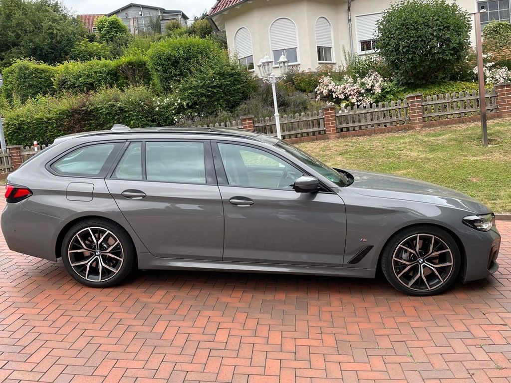 Image of BMW 540