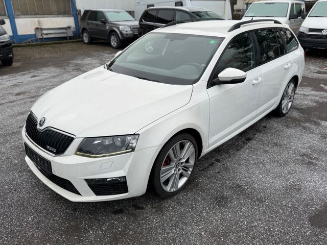 Skoda Octavia Combi RS*NAVI*LEDER*BI-XEN*18ZOLL*