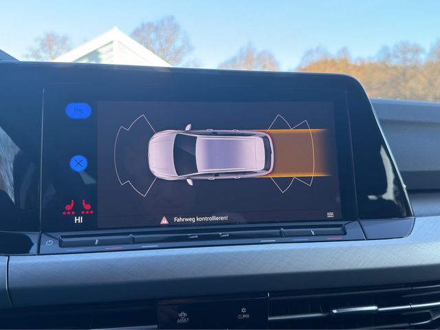 Golf VIII Variant 2.0 TDI Life DSG AHK ACC LED