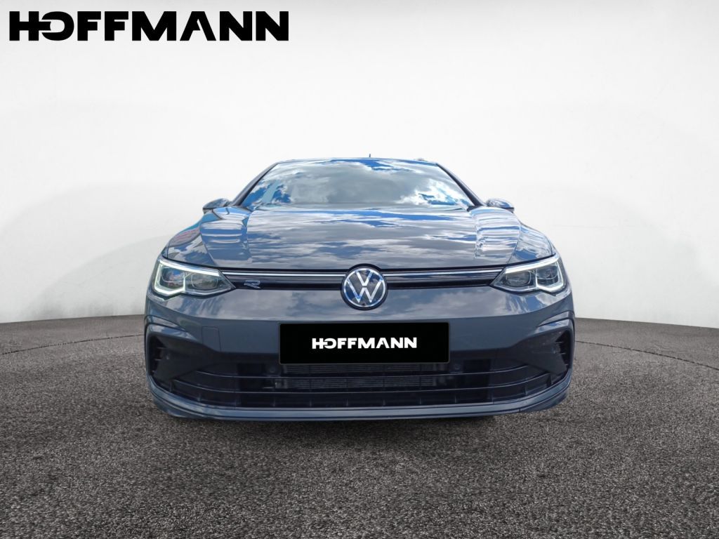 Fahrzeugabbildung Volkswagen Golf Variant 1.5 TSI R-Line, AHZV, ACC, IQ Light