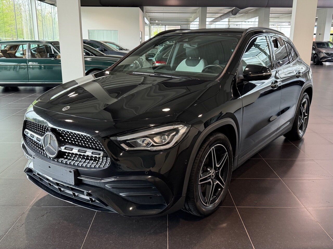 MERCEDES-BENZ GLA 220 d 4M Amg Camera, keyless-Go, Led