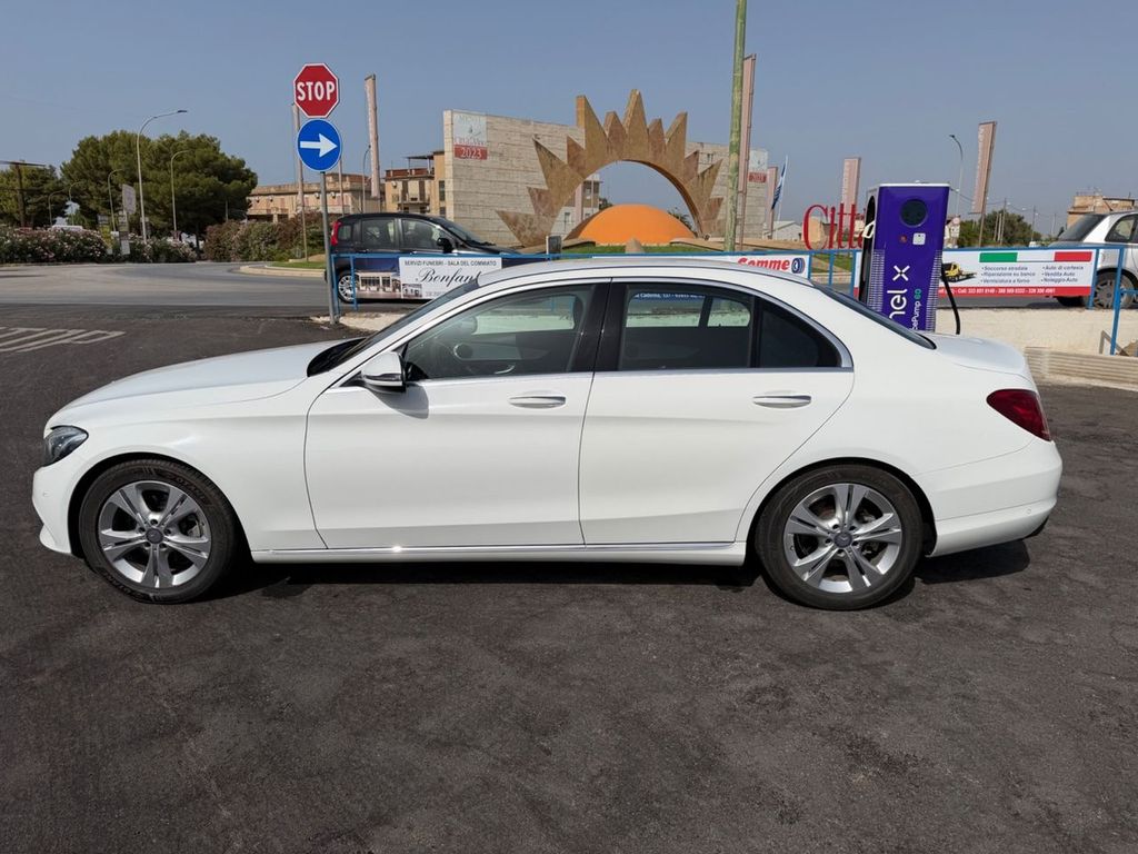 Image of Mercedes-Benz C 220