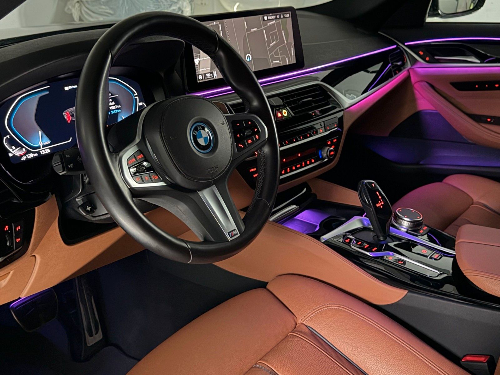 Fahrzeugabbildung BMW 530 e M SPORT/LED/HuD/LIVE COCKPIT+/19% MwSt.