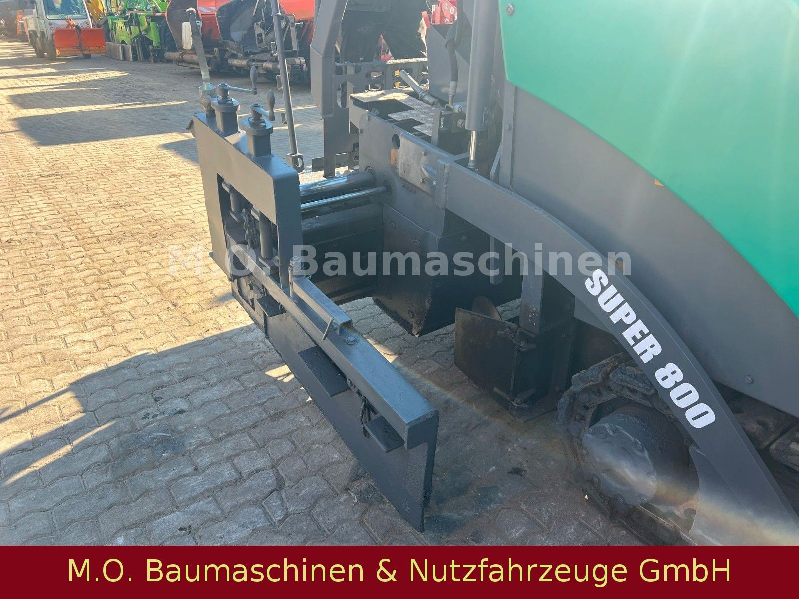 Fahrzeugabbildung Vögele S 800 / 12.AB 200 TV /