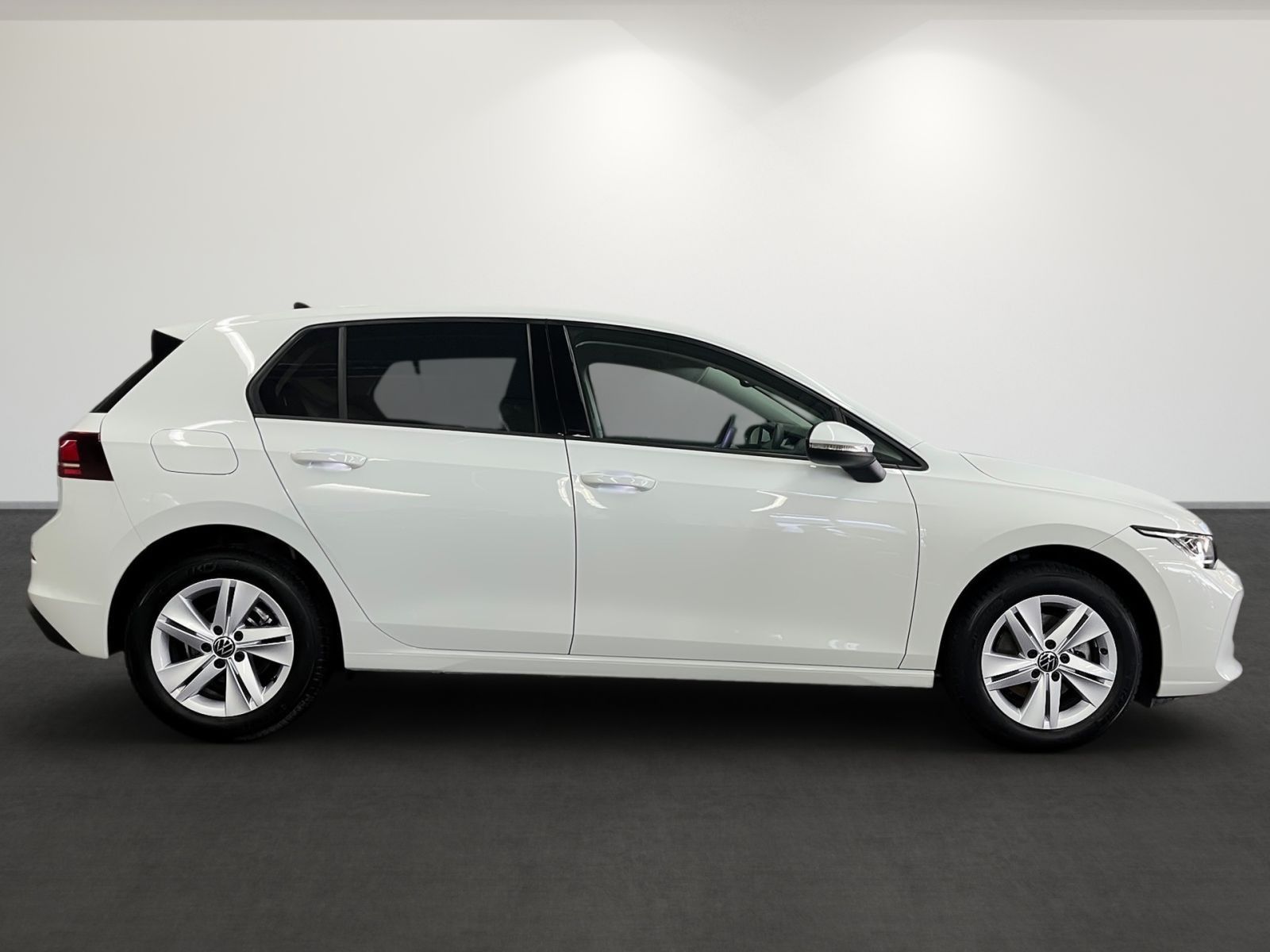 Volkswagen Golf VIII 1.5 TSI Life LED Navi HeadUpD RearView foto 4