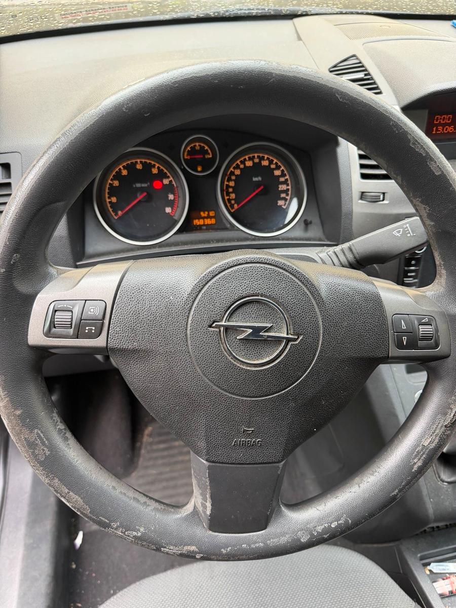 Opel Zafira 2009 — photo 7