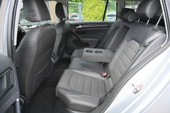 VW Golf VII Variant 1.4 TSI Highline Navi Leder PDC
