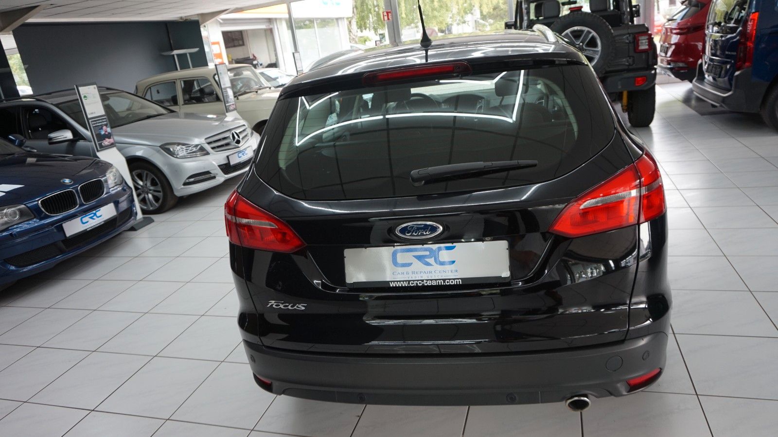 Fahrzeugabbildung Ford Focus Turnier Titanium  4,4L / 100 Verbrauch