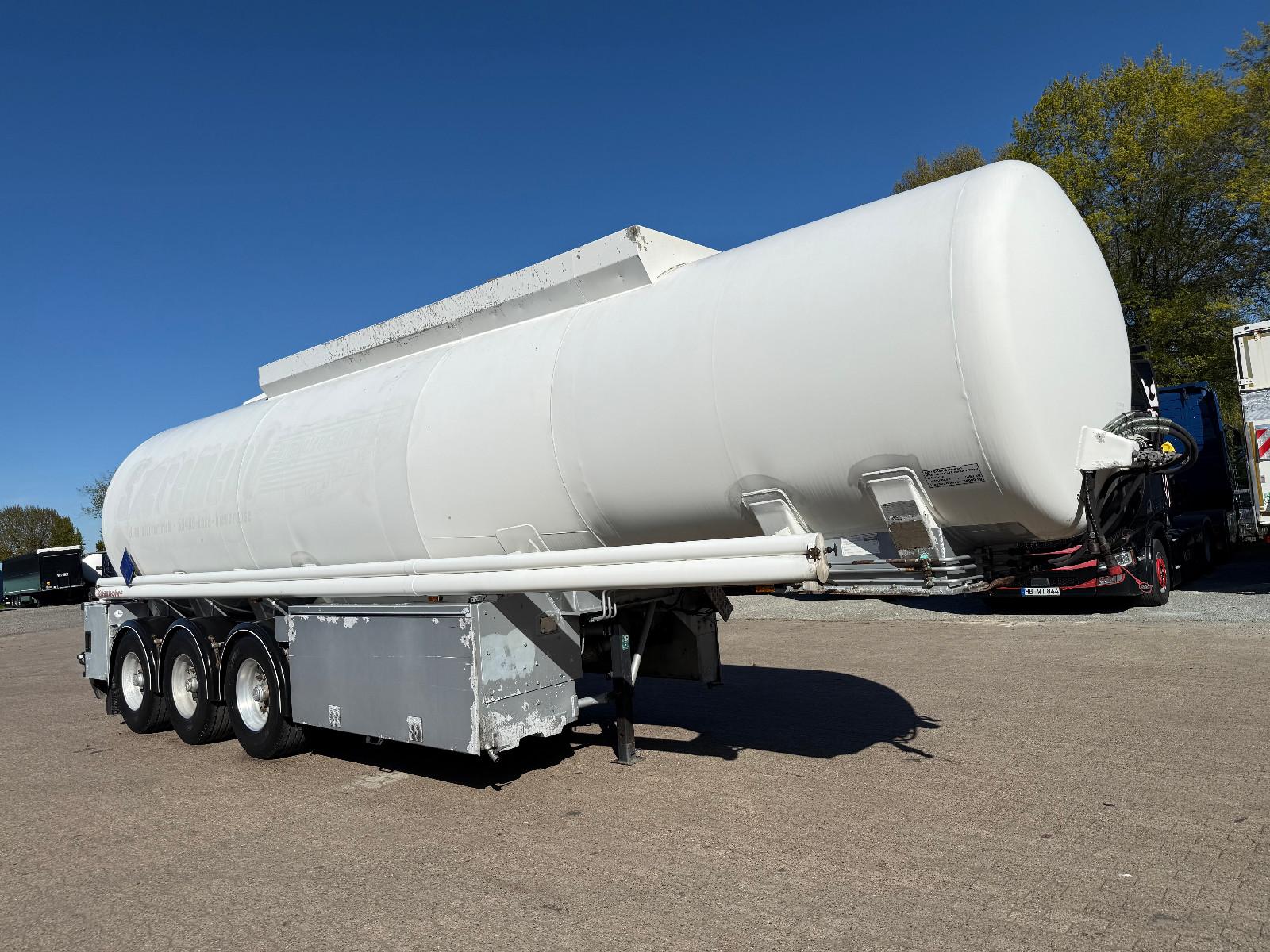 Kässbohrer STB 37.450LTR/2xKAM/ADR/DIESEL/BENZIN/PUMPE/DE!!