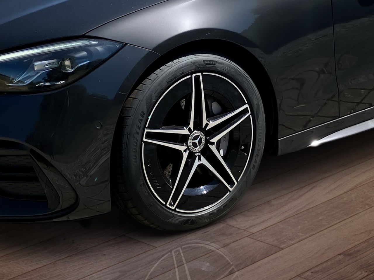 Fahrzeugabbildung Mercedes-Benz C 180 T AMG+EDITION+NIGHT+STANDHEIZ+LENKRADH+360