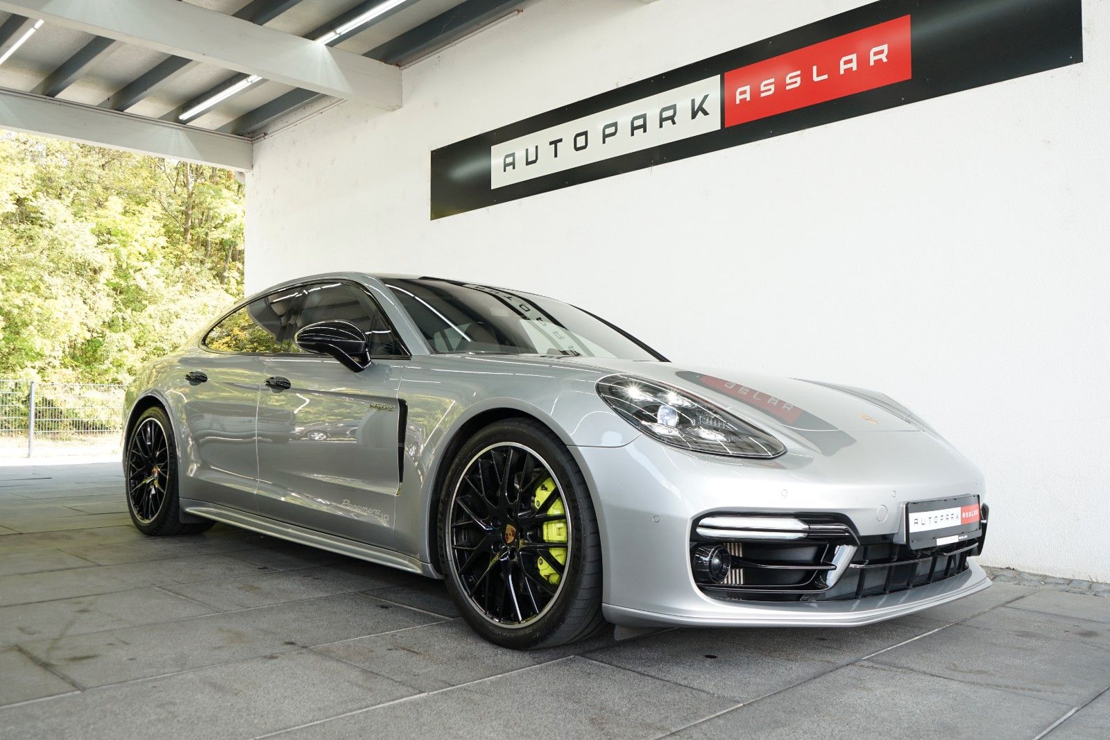 Porsche Panamera 4 E-Hybrid Edition 10 Jahre/SportDesign imagem 2