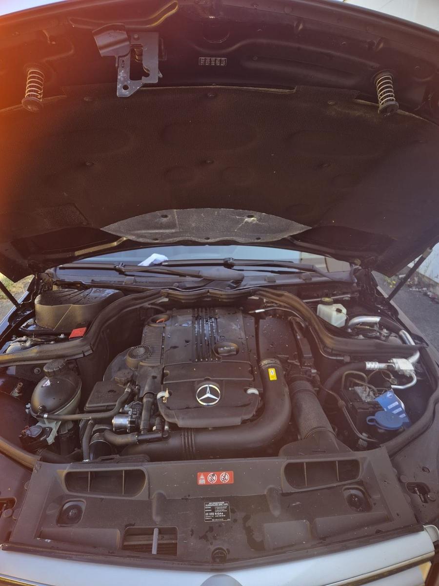 Mercedes-Benz C180 2010 — photo 6