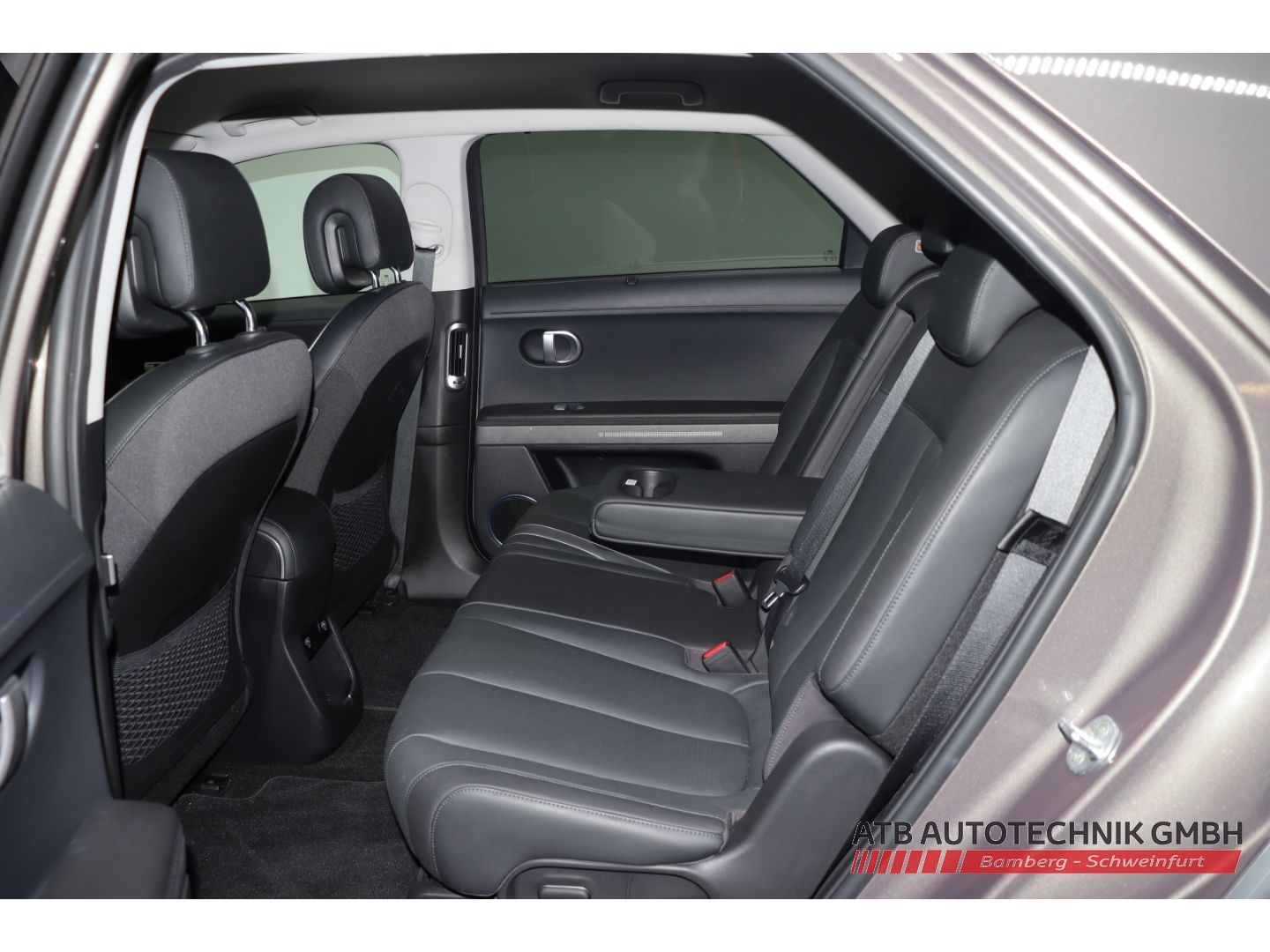 Fahrzeugabbildung Hyundai IONIQ 5 UNIQ 72,6 kWh 98,5% SOH Soundsystem PDCv