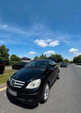 Mercedes-Benz Mercedes B Klasse zu verkaufen mit neuen T... - Mercedes-Benz 200 in Dresden