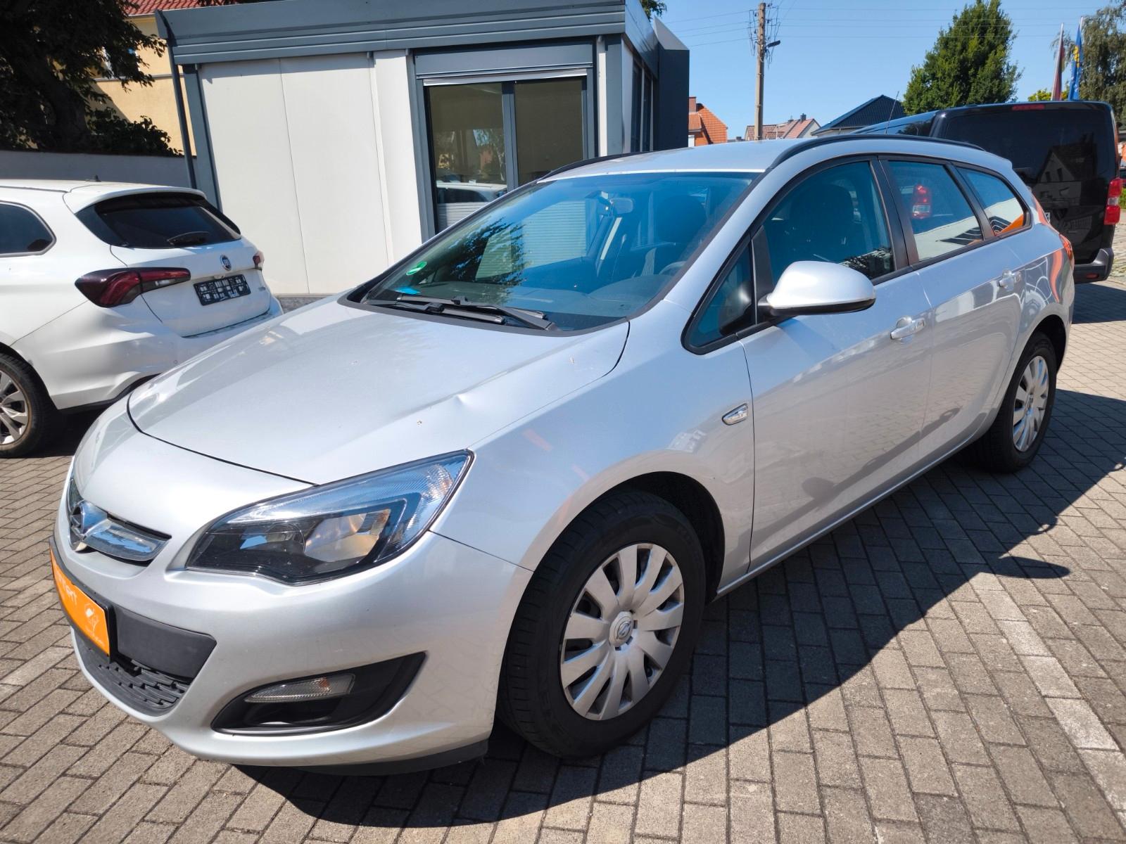 Opel Astra J Sports Tourer Selection