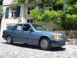 Mercedes-Benz 190E 2.3 mit Klima und H-Abnahme - Mercedes-Benz 190 mit Benzin-Antrieb: Limousine