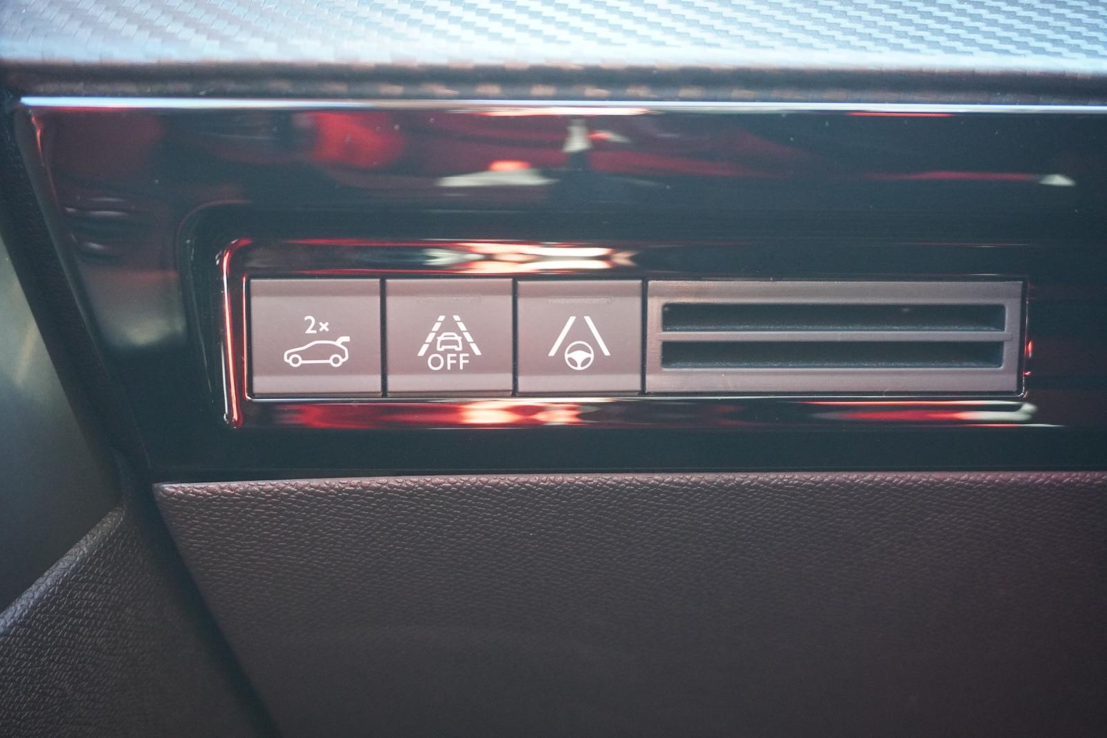 Peugeot 508 SW 1.2 e-THP Allure Pack LED Navi ACC 360°