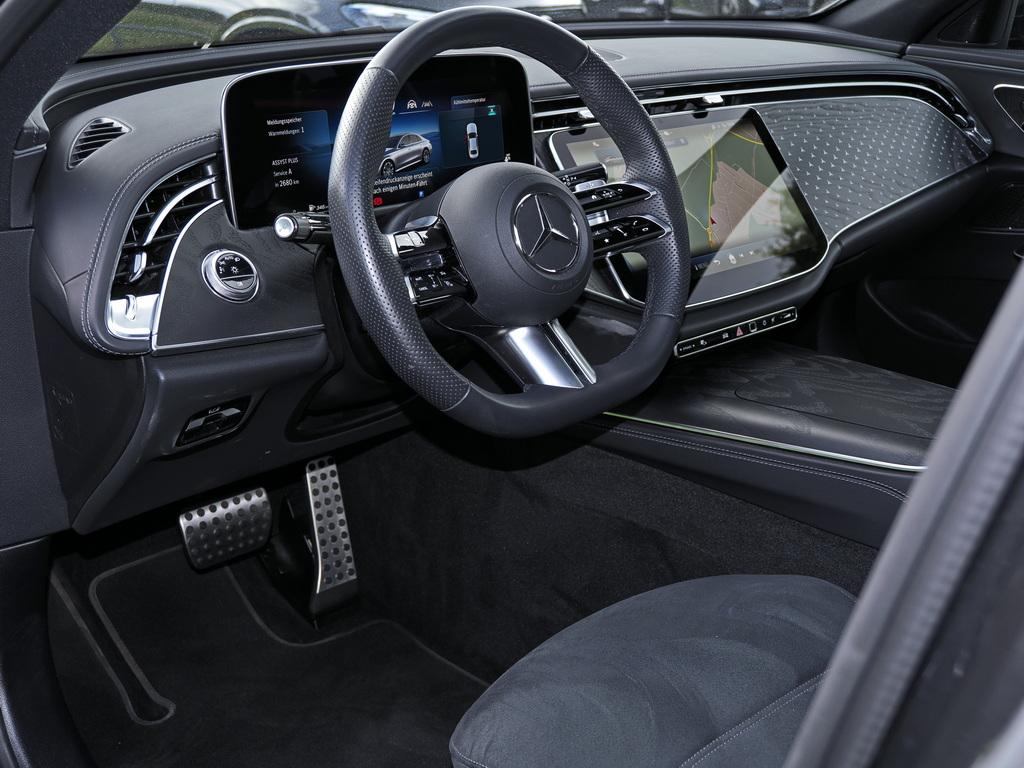 Mercedes-Benz E 200 AMG NIGHT SHZ DISTRONIC PONORAMA 360°