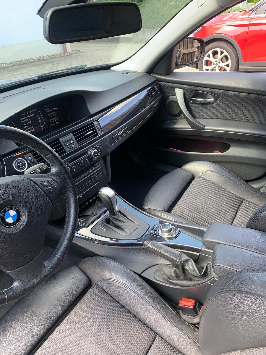 BMW 320 2012 — photo 9
