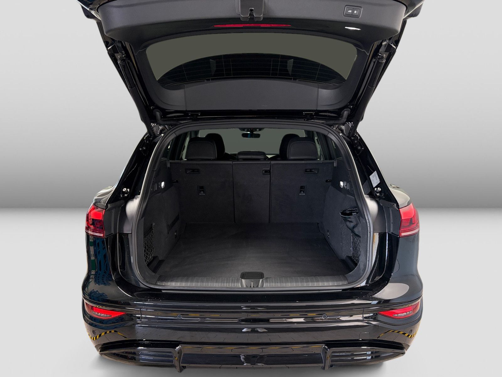 Audi SQ6 e-tron - Bild 12