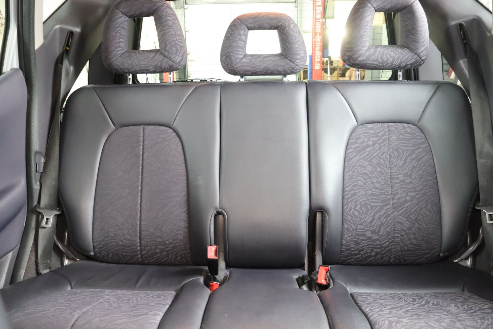 Fahrzeugabbildung Mercedes-Benz A 160 AVANTGARDE * Teill. * HU/AU 04.26