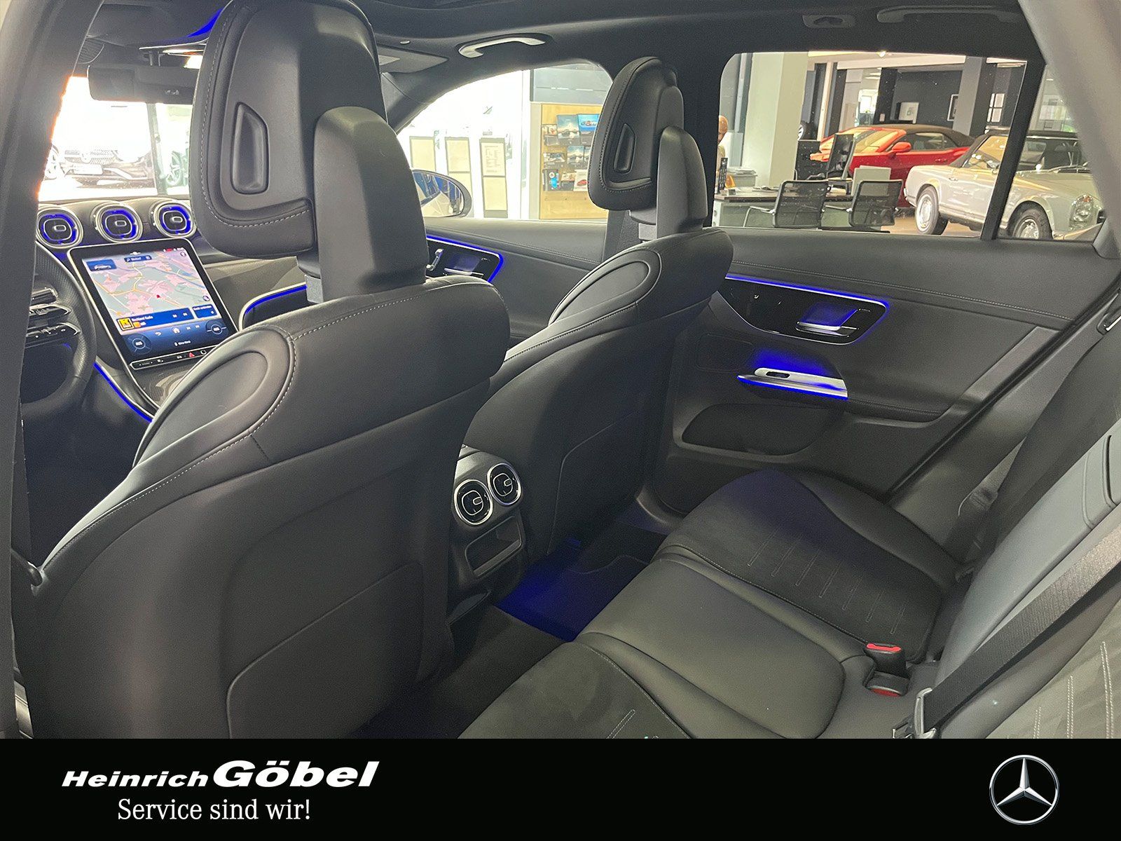Fahrzeugabbildung Mercedes-Benz GLC 300 d 4M AMG+PANO+AHK+DIGITAL.L+NIGHT+WINTER