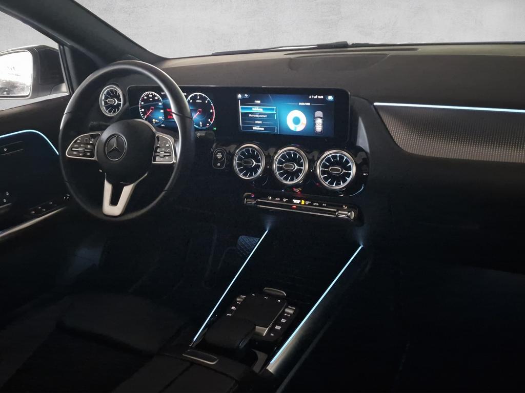 Mercedes-Benz GLA 180