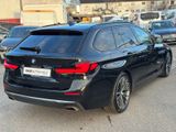 BMW 530d xDrive Luxury NaviProf HuD Massage Sitzbel. - BMW 530: Automatik
