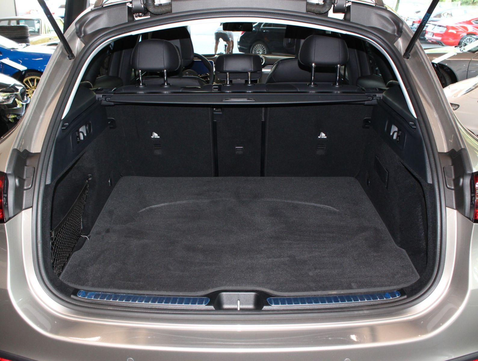Fahrzeugabbildung Mercedes-Benz GLC 200 4Matic AMG Line*Pano*Burmester*Ambiente