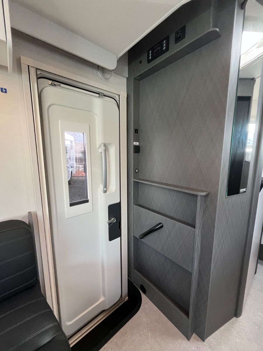 Fahrzeugabbildung Etrusco T 6.9 SBC *Hubbett*iConic*Komfort Plus*