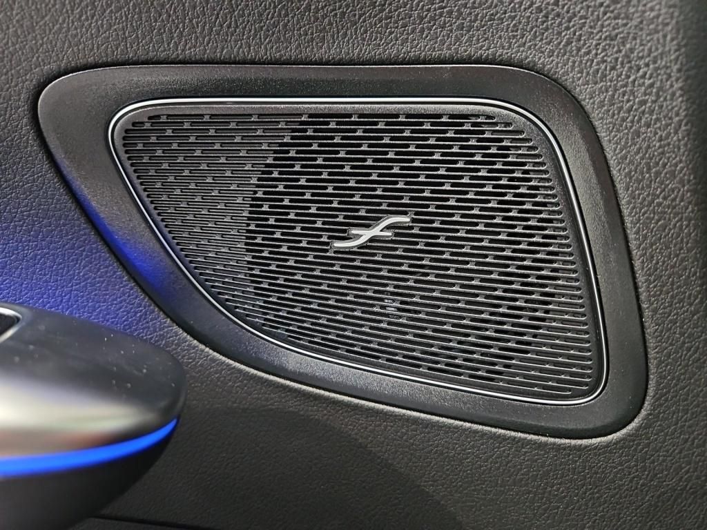 Fahrzeugabbildung Mercedes-Benz C 180 T-Modell ++ EDITION-AMG+KEYLESS+DIGITAL ++