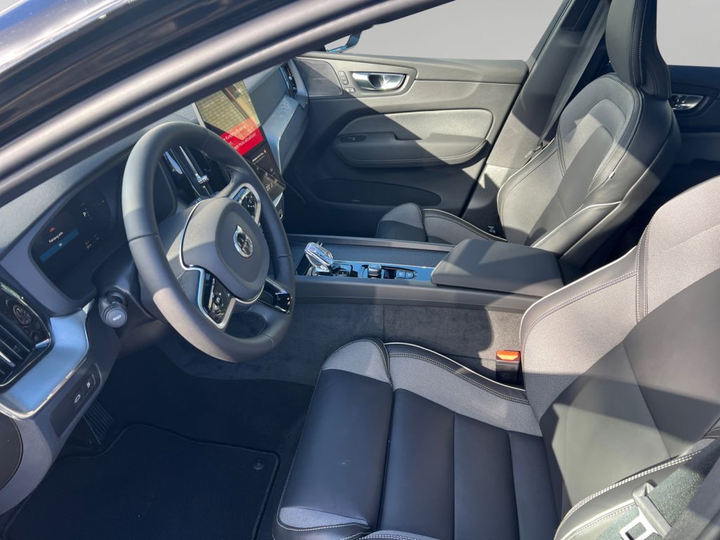 VOLVO XC60 T8 AWD Plug-in Hybr.Black Edition,Lagom-P. VOLVO XC60 T8 AWD Plug-in Hybr.Black Edition,Lagom-P.