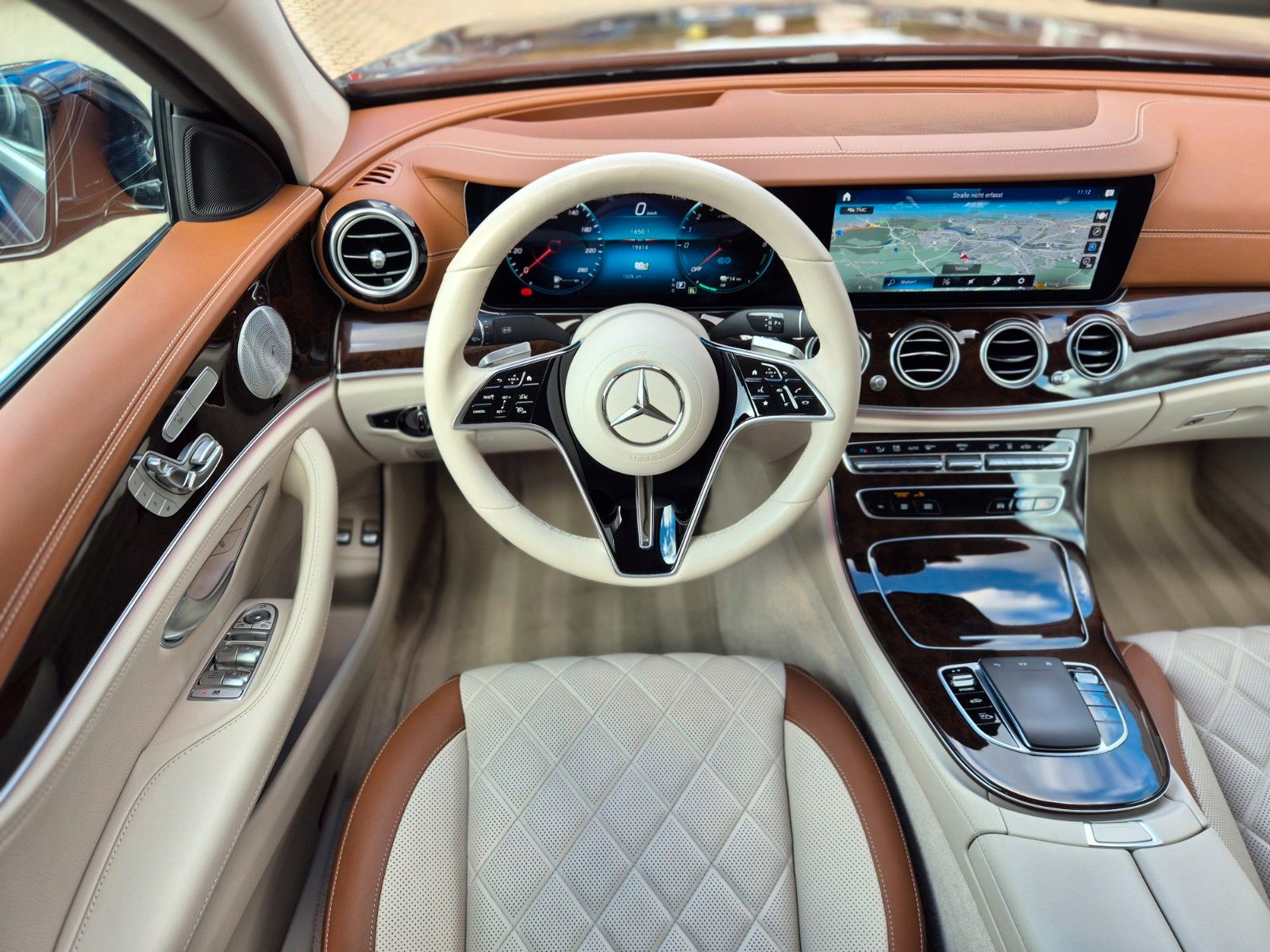 Mercedes-Benz E300e 4Matic Exclusive Designo Softclose Air 360