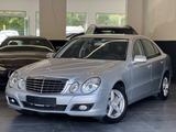 Mercedes-Benz E 200 K E-Klasse Lim. Automatik.Navi.AHK.SHZ.PDC - Mercedes-Benz E 200 aus 2007