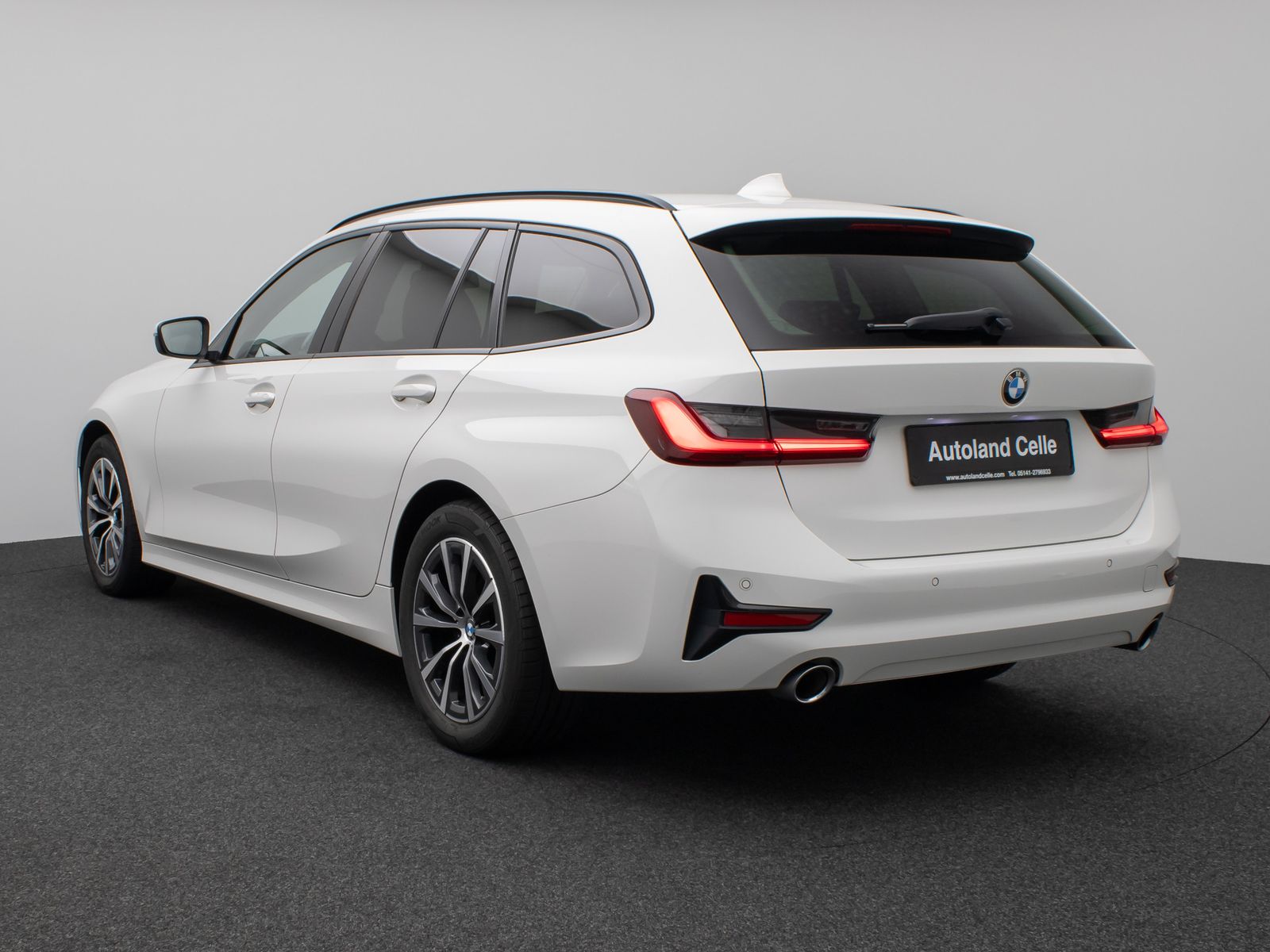 Fahrzeugabbildung BMW 320d xD Alarm DAB Standhzng Panorama Sportsitz