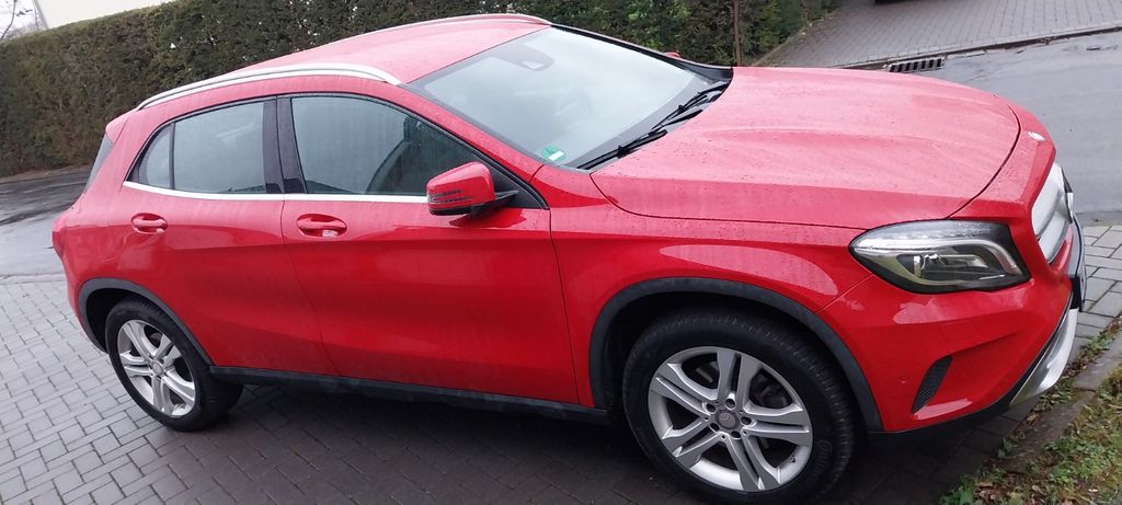 Image of Mercedes-Benz GLA 250