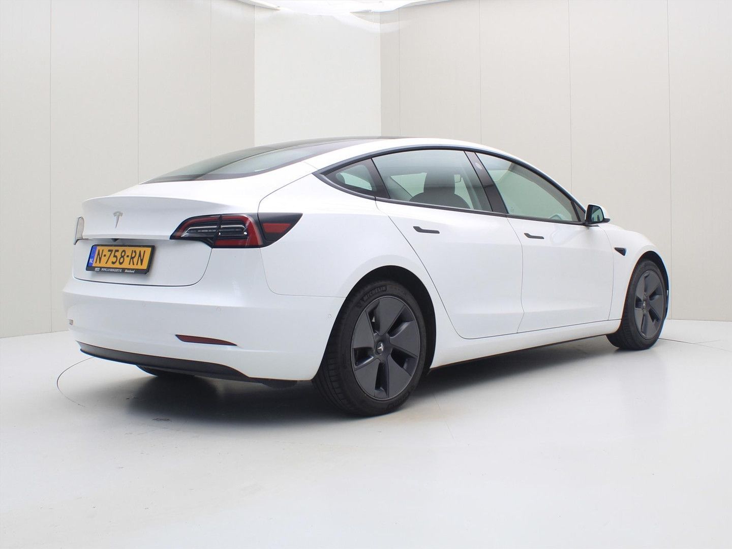 Tesla Model 3 Standard RWD Plus FACELIFT 89.5% SoH [ L imagem 2