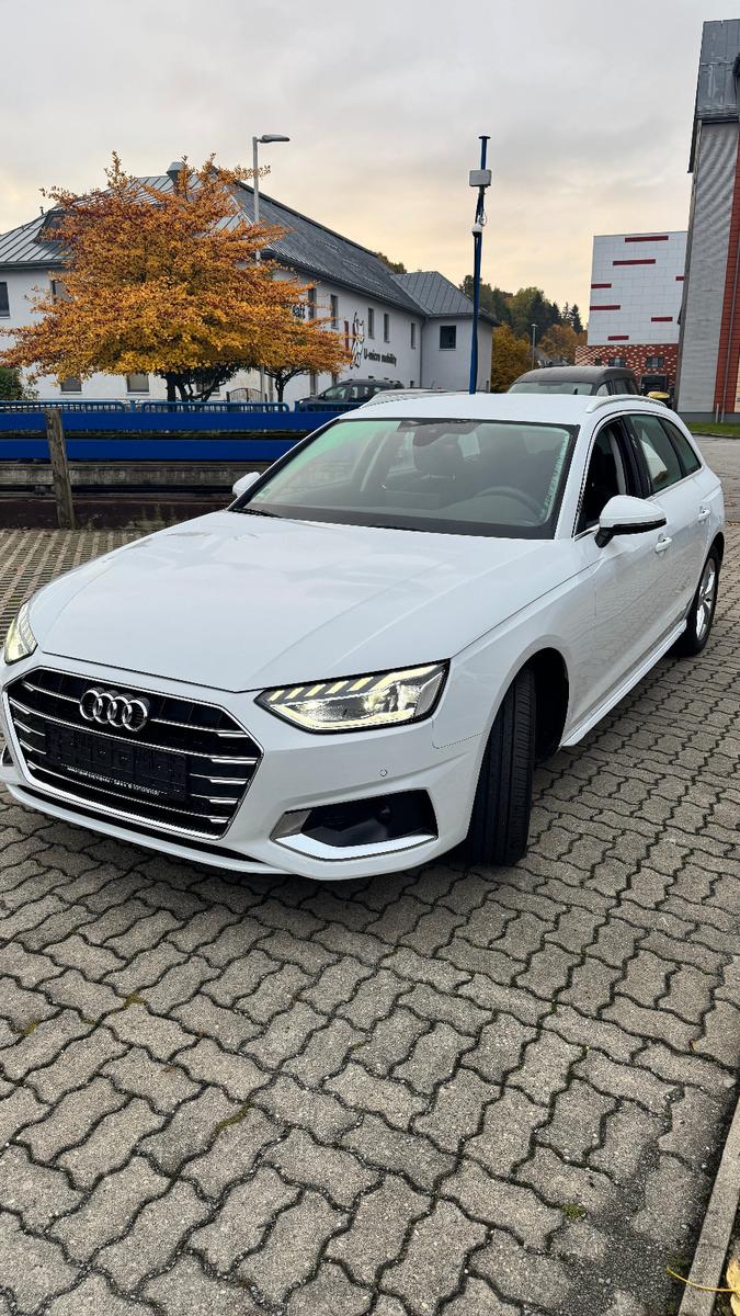 Audi A4 Avant 40 TFSI advanced