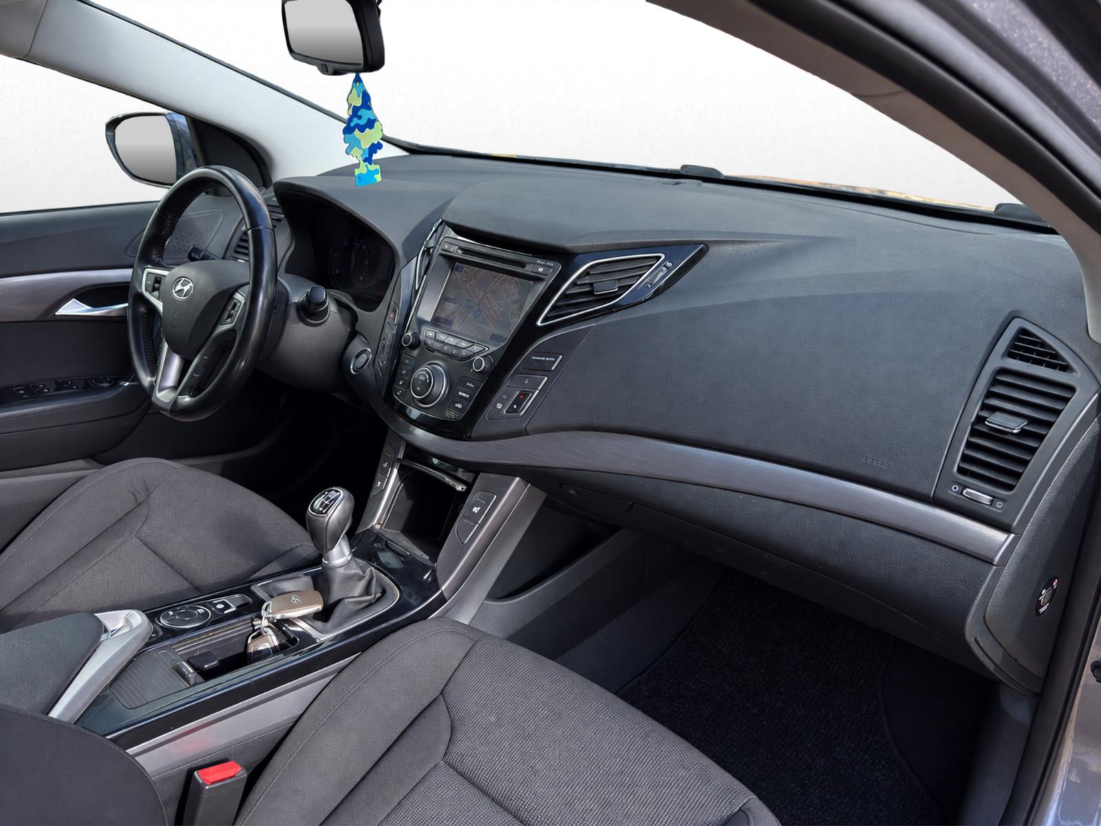 Hyundai i40 2013 — photo 9