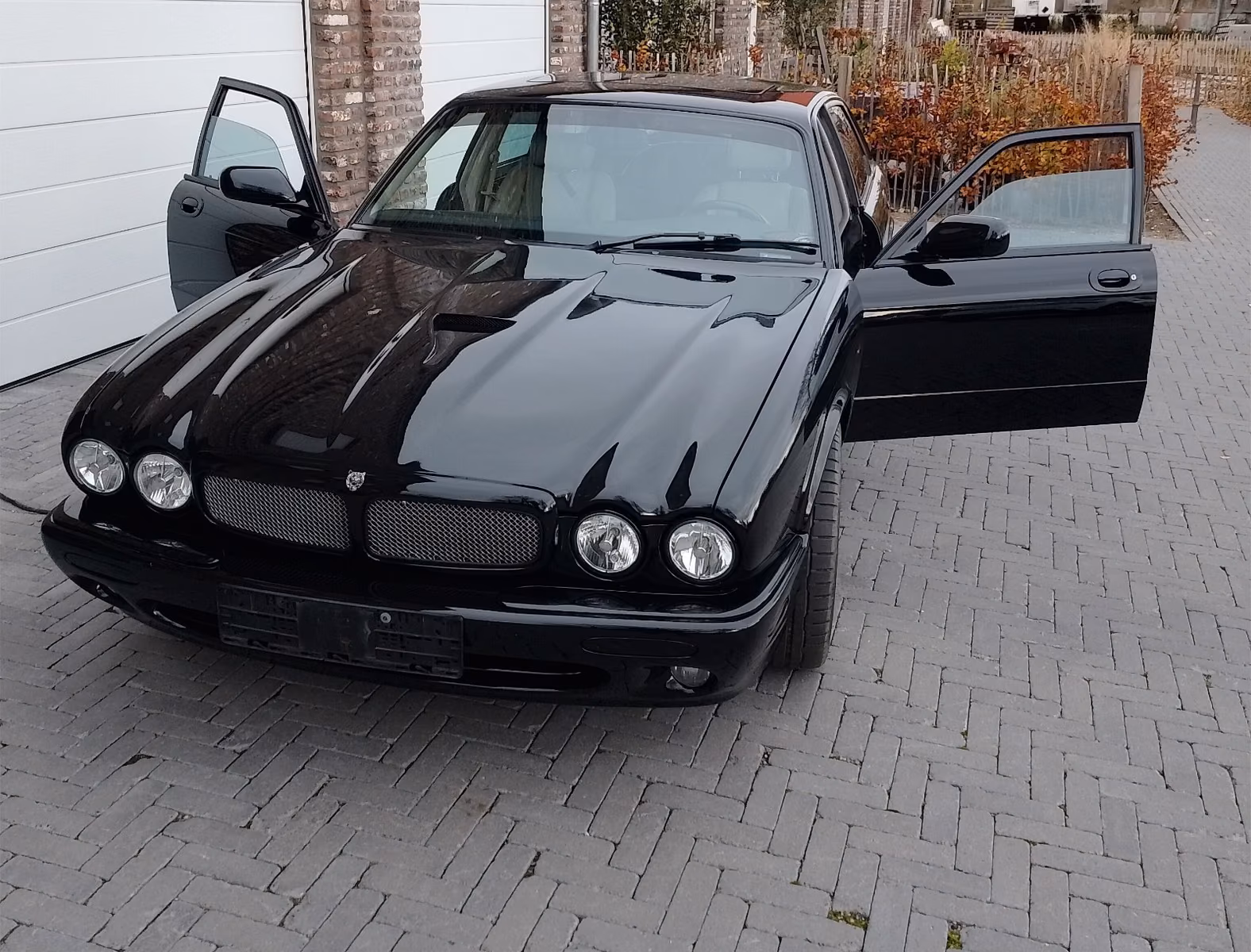 Jaguar XJR 4.0 XJR ( akt. DEKRA Gutachten liegt vor )