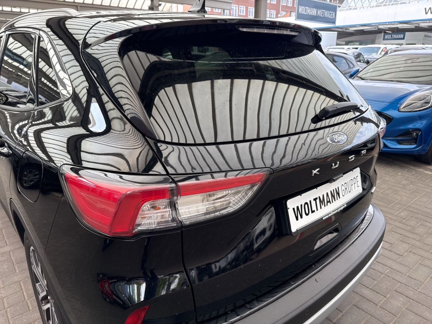 Fahrzeugabbildung Ford Kuga Plug-In Hybrid Titanium Hagelschaden AHK sc
