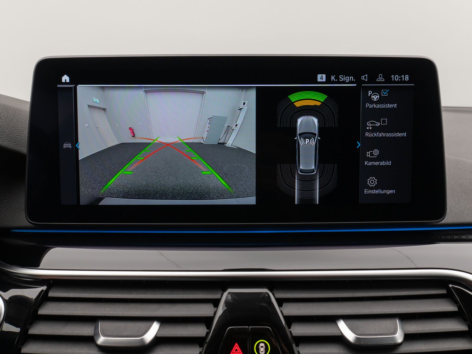 Fahrzeugabbildung BMW 530e Kamera DAB HiFi CockPitPro Fernlichtassist