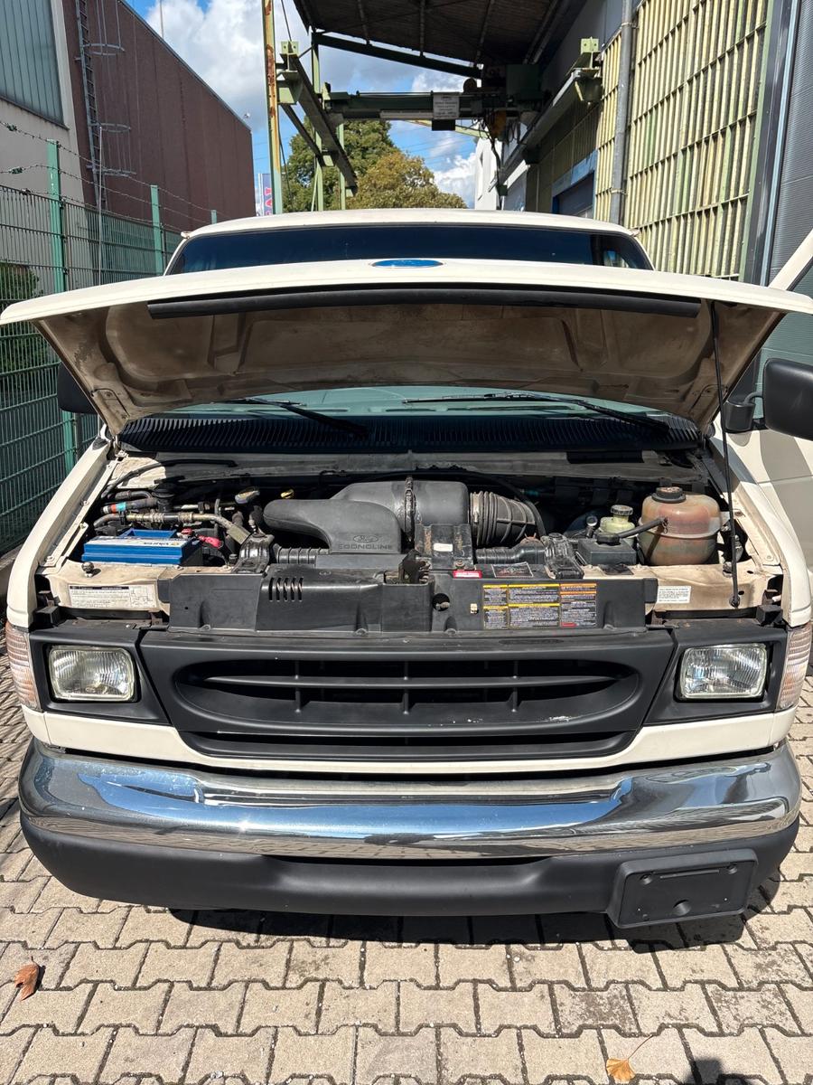 Ford E350 CLUB WAGON VAN V8 TÜV Neu