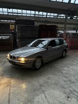 BMW 528i E39 Kombi - BMW 528: E39 528i