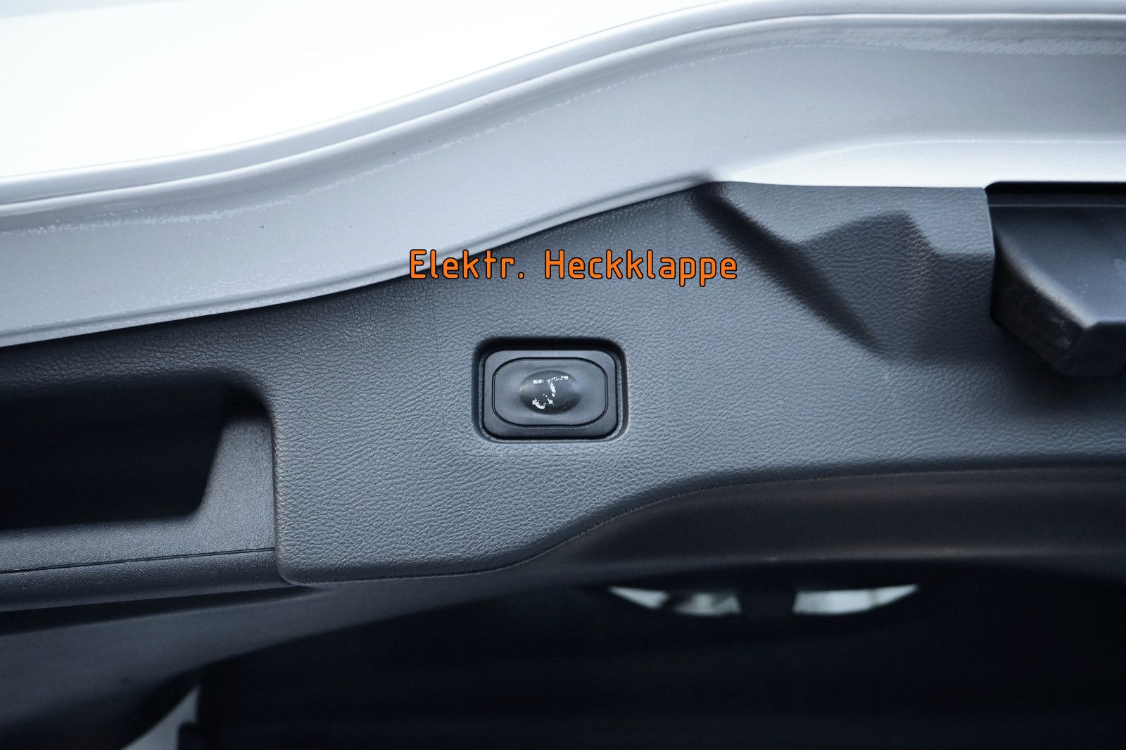 Fahrzeugabbildung Ford Mondeo 2.0 D Vignale Turnier Allrad °AHK°STHZG°